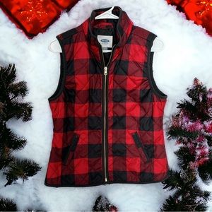 NWT Old Navy red & black plaid winter vest women’s size small petite